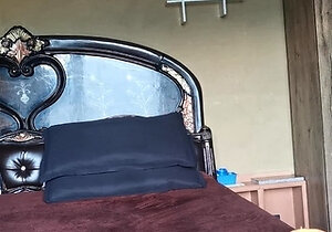 Natural brunette solo toying