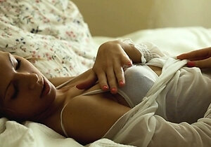 Hot amateur webcam teen masturbates for their fans