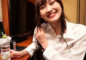 Amateur Asian Teen Fucks Her Boyfriend In a Hotel