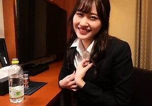 Amateur Asian Teen Fucks Her Boyfriend In a Hotel