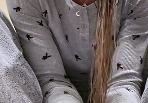 Amateur Webcam Teen Masturbates And Teases