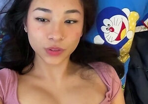 Asian teen anal cavity toyed with on top of the desk