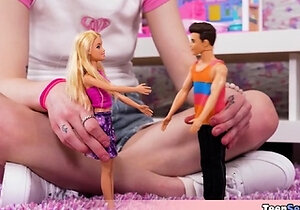 Cute teen had a nasty idea while playing