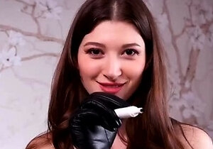 Eva de Vil - Pleasure of The Palm