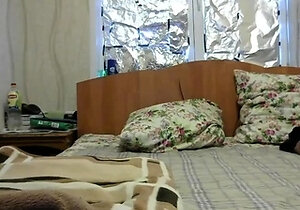 Cute amateur webcam teen girl toying pussy on webcam