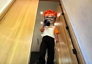 Selena Love - Selena Love Distracts Porn Dude with a Sexy