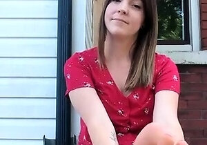 Hot amateur webcam teen masturbates for their fans