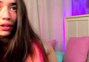 Amateur Webcam Teen Flashes Masturbates