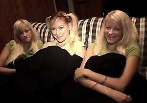 Amateur blonde teen handles threesome fuck