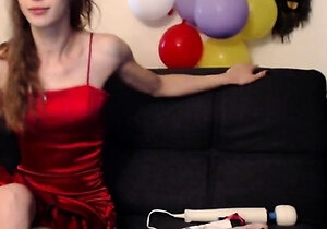 Amateur Webcam Teen Masturbates And Teases