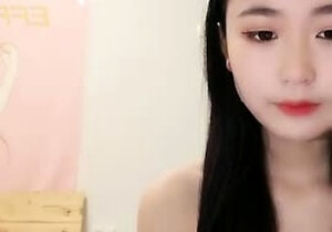 Amateur Asian teen sucks this big hard cock