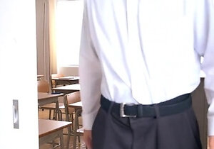 Beauty small tit amateur teen masturbating her shaved pussy