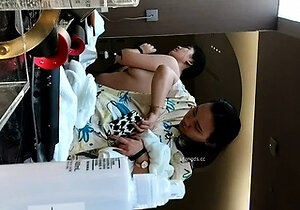 Amateur Asian Solo Fucking On Cam