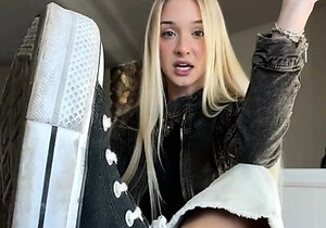 Blonde Teen Solo Masturbating On Webcam