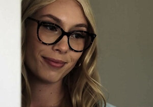 Slut stepmommy makes the tight pussy of her stepdaughter wet