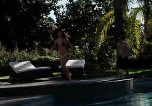 Leah Gotti #Teen #Bigtits #Curvy #Bubblebutt