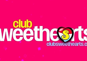 Fingering big tit lesbian