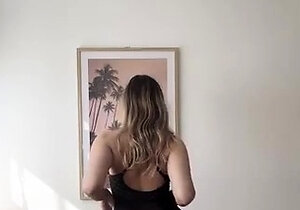 Sensational hoe small tits Emalie Das free onlyfans Video
